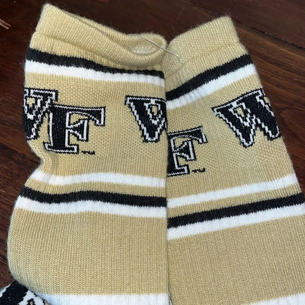 Used Wake Forest Demon Deacons Crew Cushioned Base Socks Unisex Size 8-12 men’s